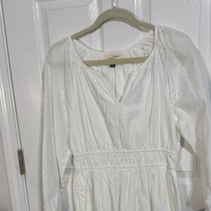 Universal Thread White Long Sleeve Dress